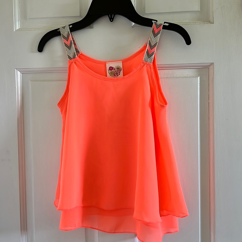 Girls, gorgeous for summer coralcolored top Chevron straps.  Like new!